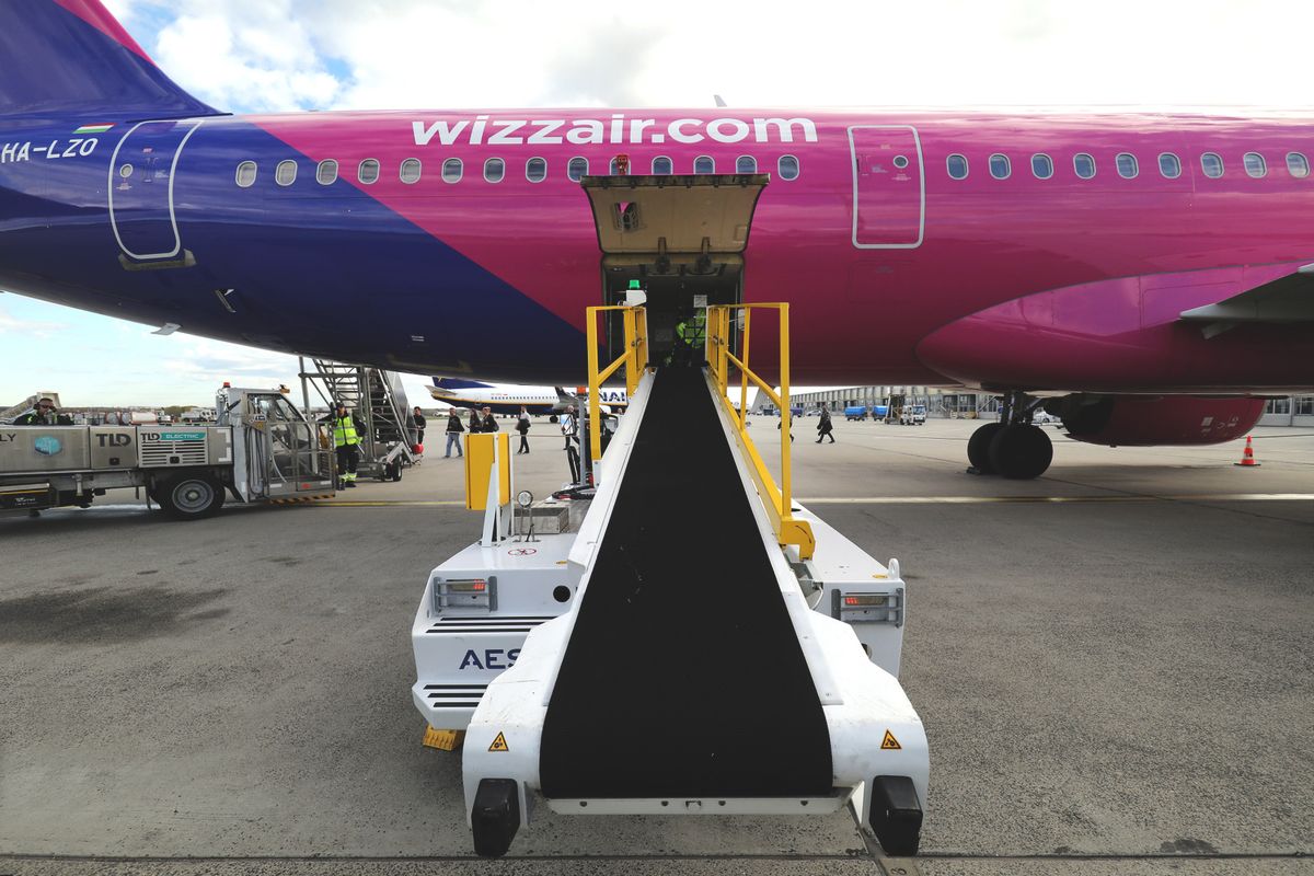 20231106 VecsésA Menzies Aviationnel együttműködésben teljesen elektromossá válik bizonyos Wizz Air-járatok földi kiszolgálása a Liszt Ferenc Nemzetközi repülőtéren.Fotó: Kallus György  LUS  Világgazdaság  VG