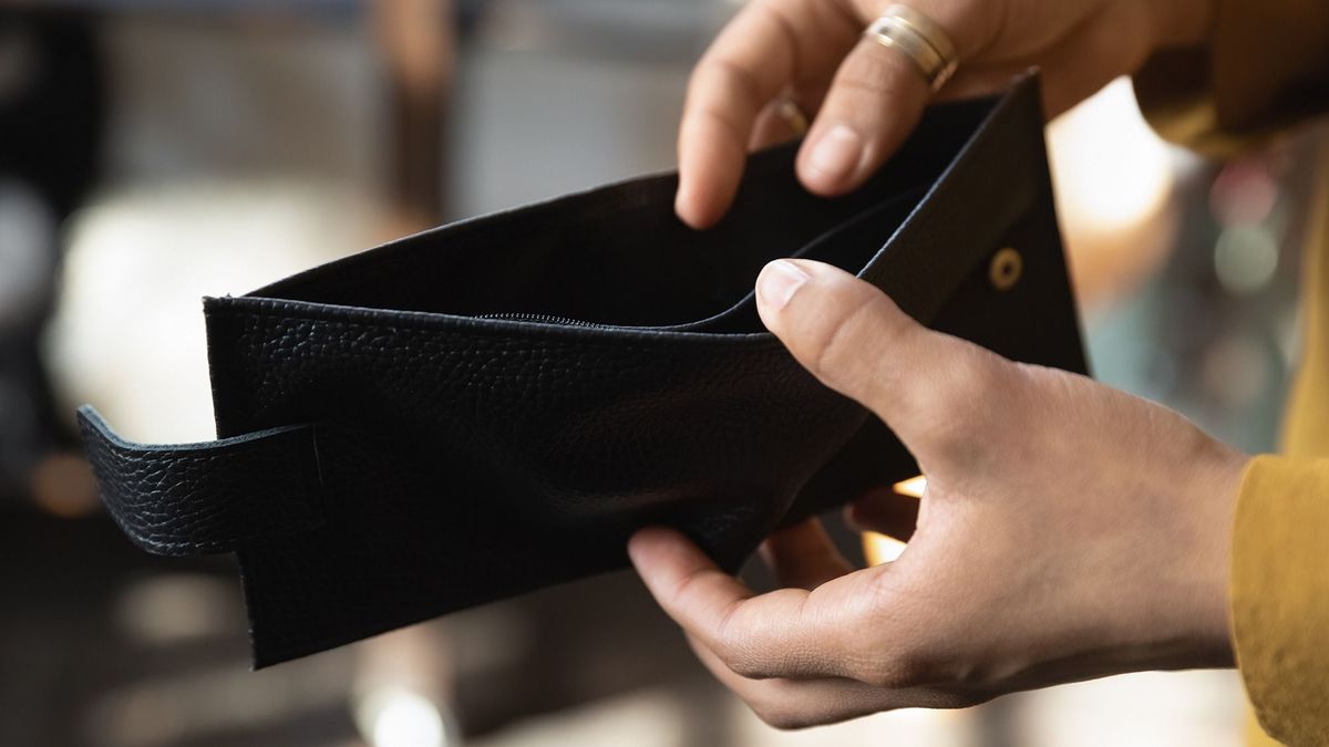 Milliókat csalt nem létező álláshirdetésekkel