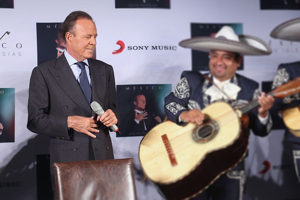 Julio Iglesias "Mexico" Album Release Photo CallMEXICO CITY, MEXICO - SEPTEMBER 23:  Singer Julio Iglesias and mariachi performs during the launch of Julio Iglesias's new album "Mexico" and celebrating his birthday at Hacienda Los Morales on September 23, 2015 in Mexico City, Mexico.  (Photo by Victor Chavez/WireImage)