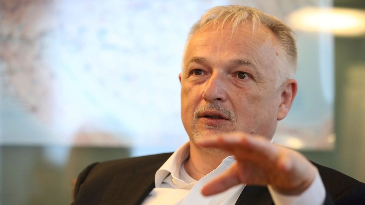 Busásan jutalmazta csúcsvezetőit a Mol, Hernádi Zsolt is sok százmillió forinttal gazdagodott