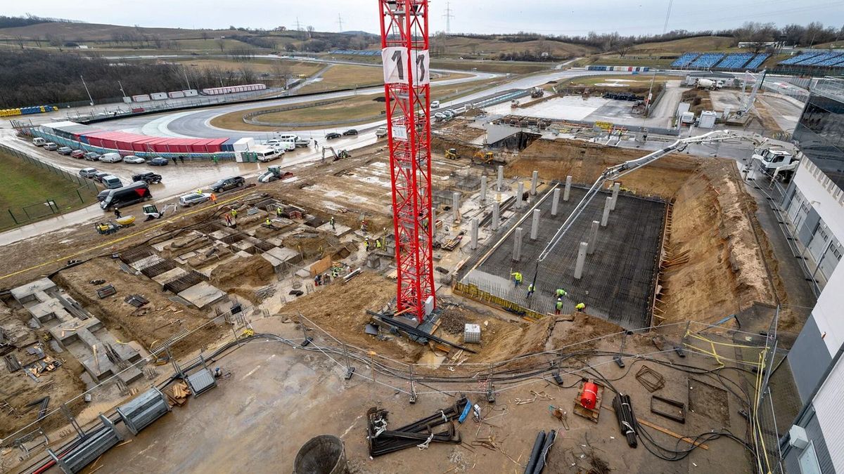 Dübörög a Hungaroring nagyszabású felújítása – képek