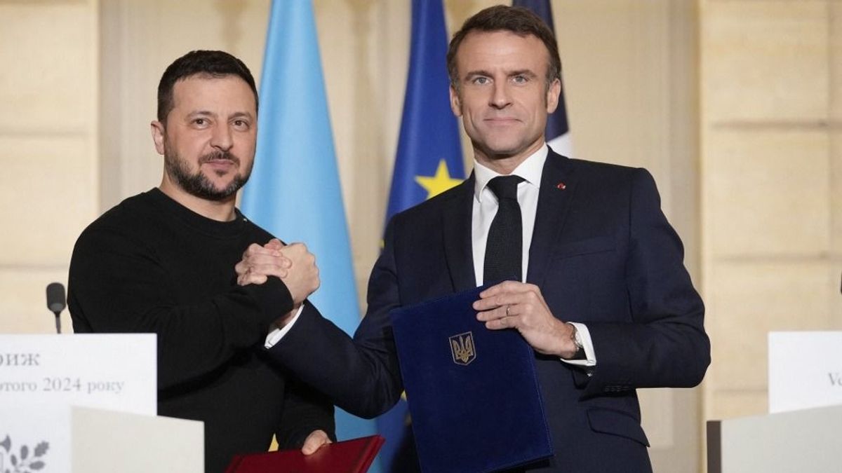 Zelenszkij és Macron aláírták a kétoldalú biztonsági megállapodást