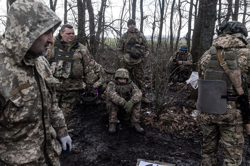Military training of the 22nd Brigade soldiers in Donetsk Oblast