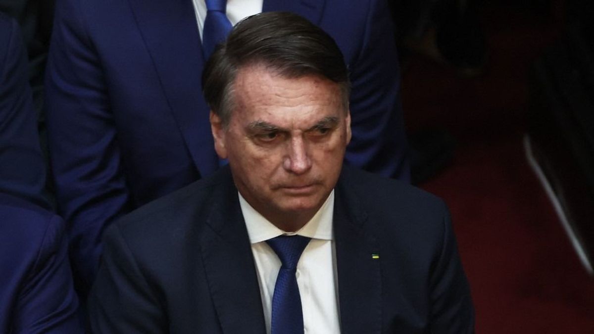 Elkobozták Bolsonaro útlevelét, több segítőjét letartóztatták