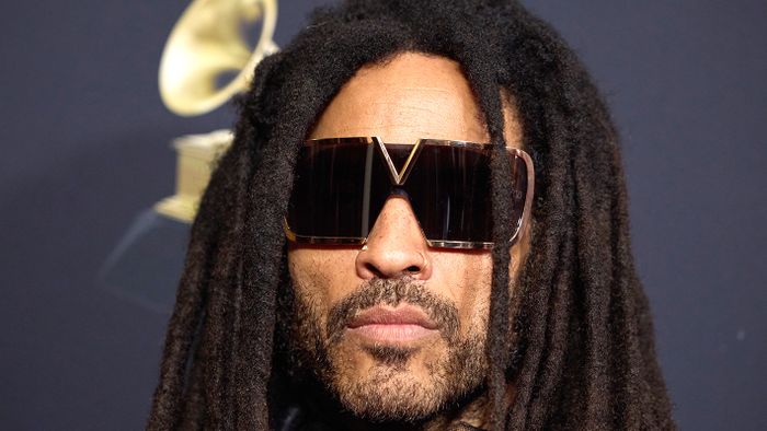 KRAVITZ, LennyBeverly Hills, 2024. február 4.Lenny Kravitz amerikai énekes és dalszövegíró a Grammy-díjak 66. átadási ünnepsége alkalmából tartott gálaesten a kaliforniai Beverly Hillsben 2024. február 3-án. A zeneipar legrangosabb elismerésének számító Grammy-díjakat február 4-én adják át Los Angelesben.MTI/EPA/Allison Dinner