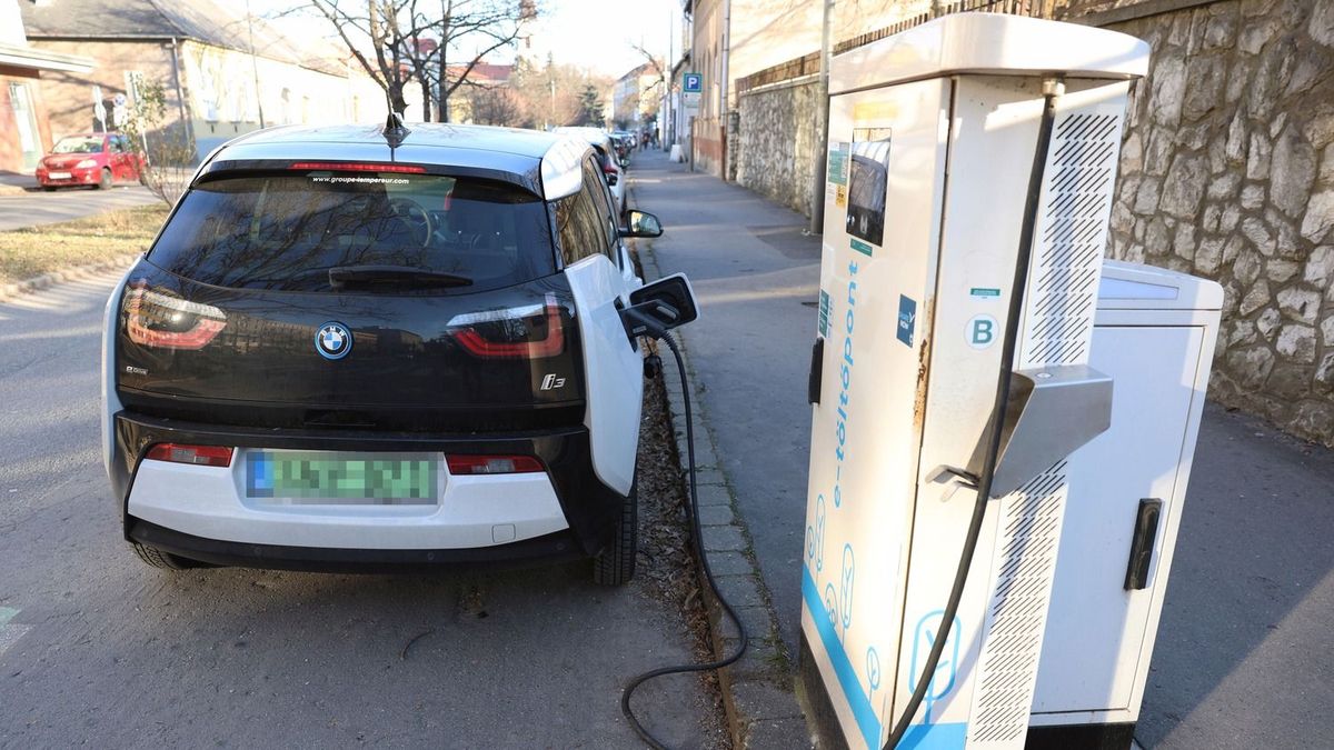 Ötszörösére nőtt a zöld rendszámos magyar autók száma az elmúlt négy évben