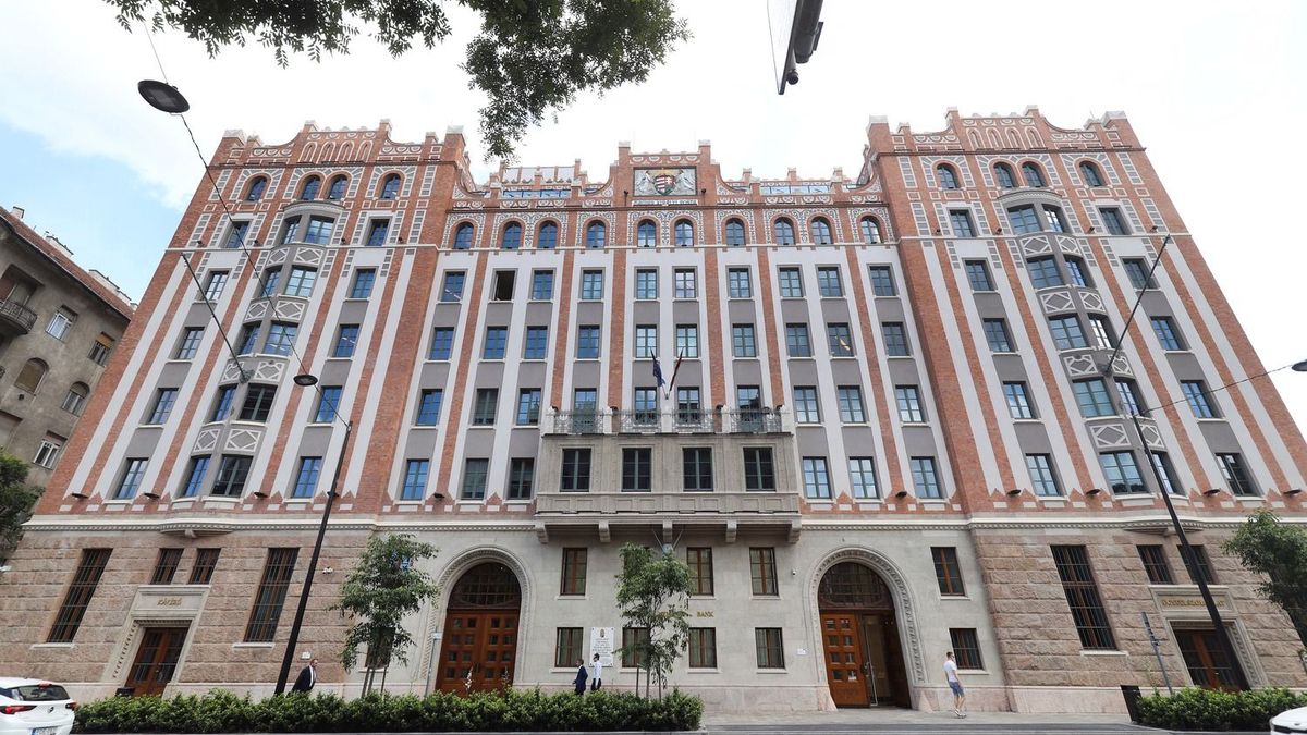 A jegybank 25 millió forintra bírságolta a Cetelemet