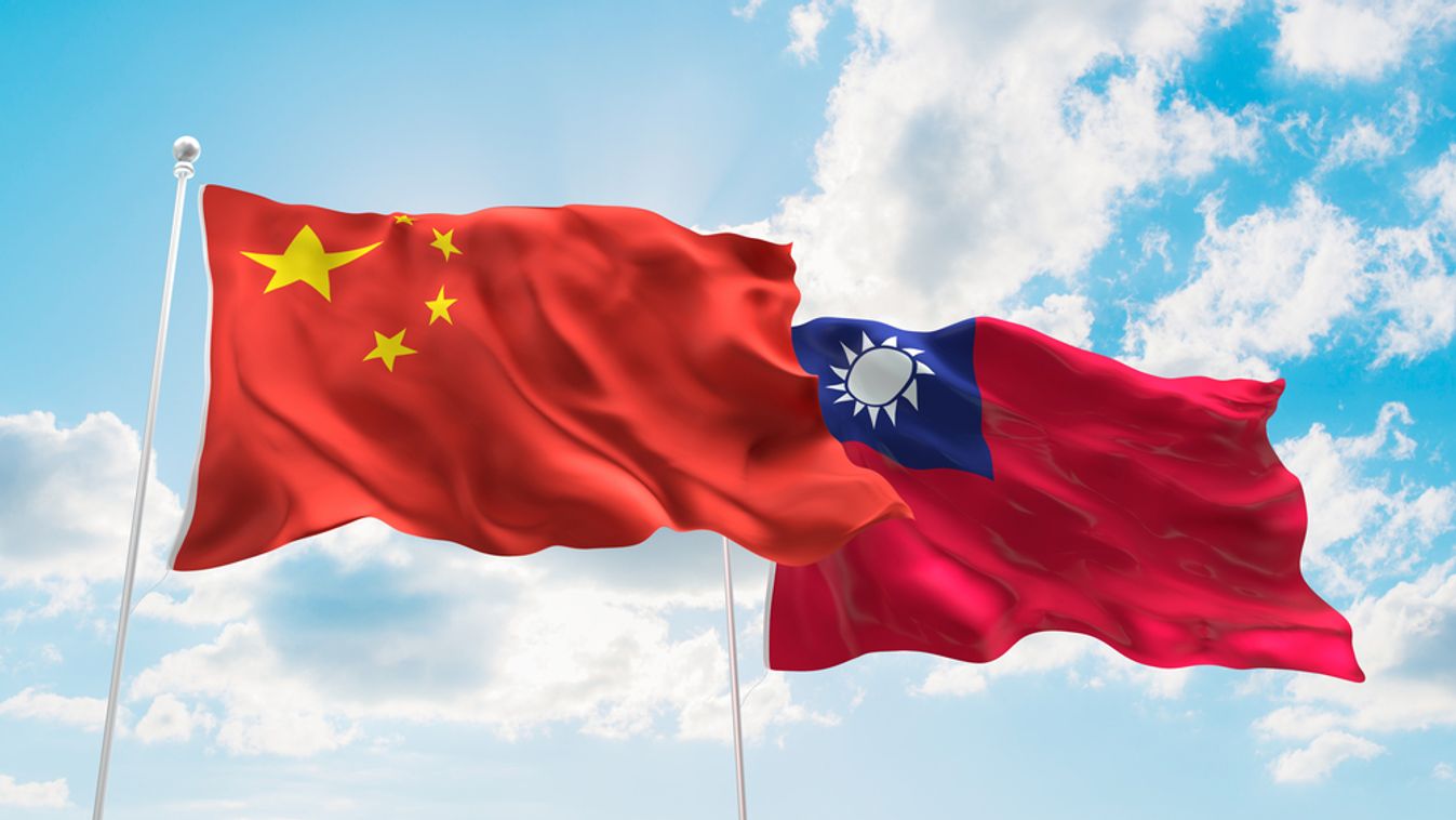 China,&,Taiwan,Flags,Are,Waving,In,The,Sky, tajvan, 