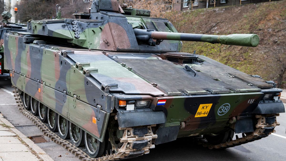 Svédország rekordméretű fegyverszállítmánnyal támogatja Ukrajnát