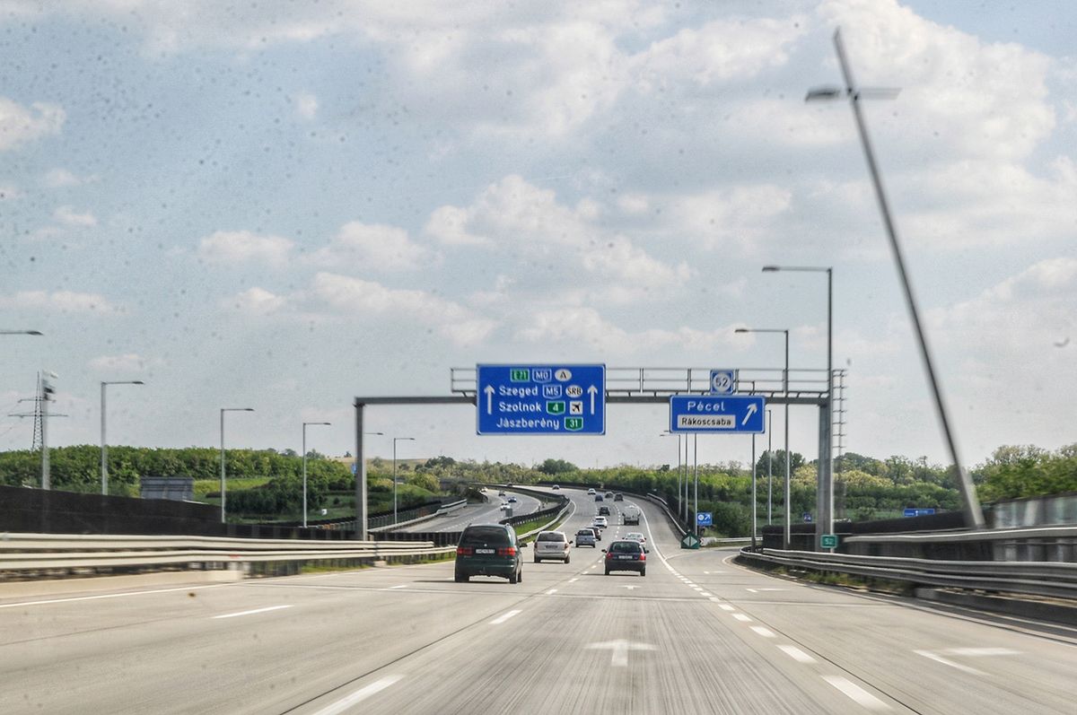 Motorway,Highway,Hungary,Modern,SpeedMotorway Highway Hungary Modern Speed
online mobilfizetés