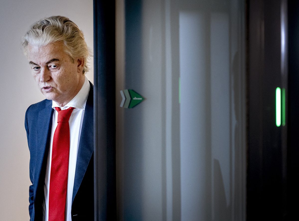 Geert Wilders szélsőjobboldali politikus elvetheti a többségi kormányalakításra vonatkozó terveit.
THE HAGUE - Party leader Geert Wilders (PVV) in the formation area after a conversation. PVV, VVD and BBB continue to talk. NSC leader Pieter Omtzigt was also invited, but he indicated that he did not want to continue with the talks. ANP REMKO DE WAAL netherlands out - belgium out (Photo by REMKO DE WAAL / ANP MAG / ANP via AFP)