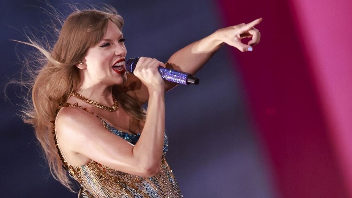 Változás a TikTokon: sorra szedik le a tartalmakat, köztük Taylor Swift zenéit is