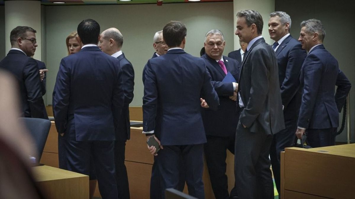 Neves szaklap címlapjára került a magyar kormányfő politikája