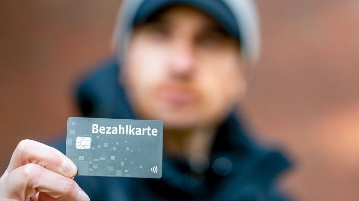 A bevándorlók játszva megcsapolják a német kártyás segélyezést is