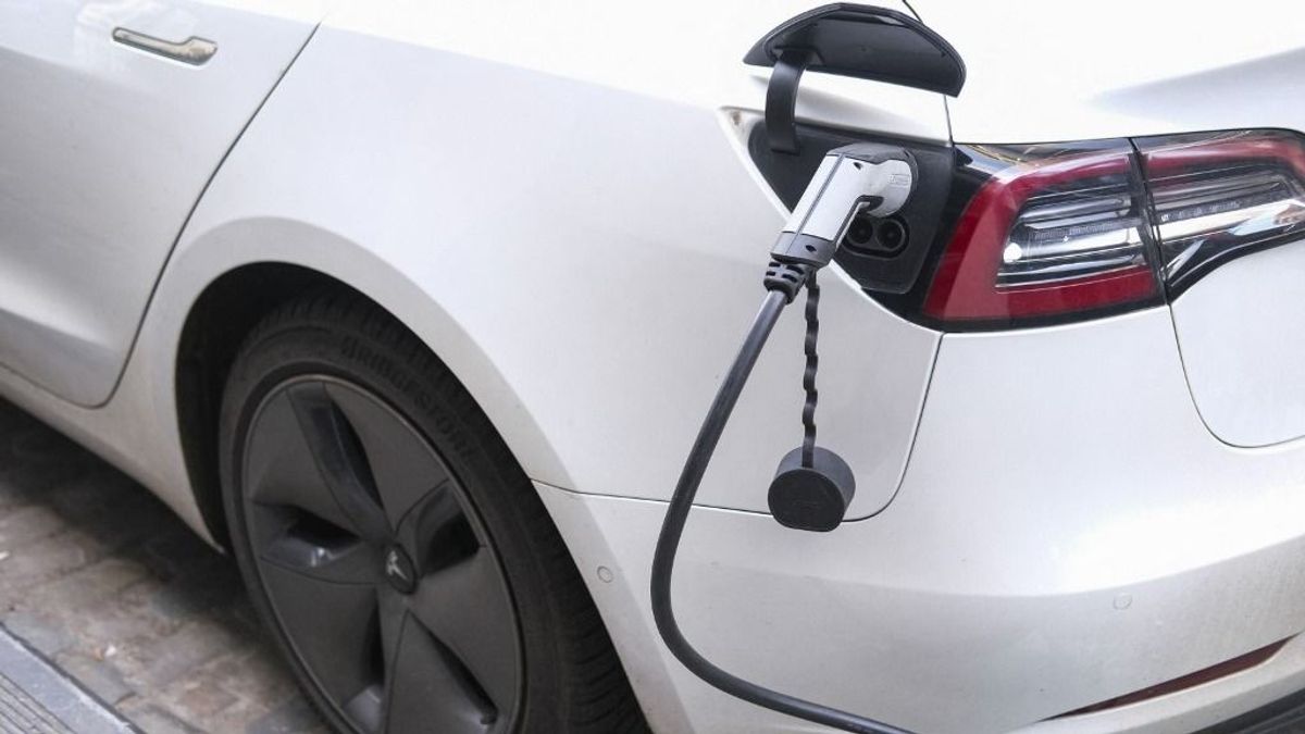 Startol az elelktromos autó vásárlást támogató pályázat