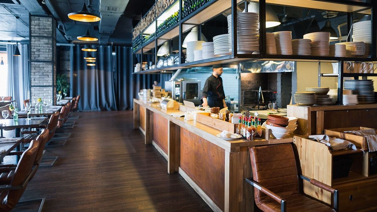 Több mint 655 ezer forint a bruttó átlagkereset Magyarországon