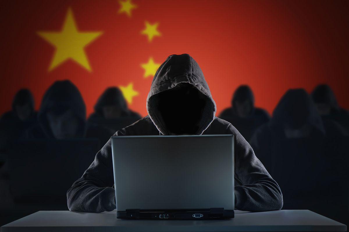 Many,Chinese,Hackers,In,Troll,Farm.,Privacy,And,Security,Concept
A kínai hackerek pénzért bárhova betörnek.