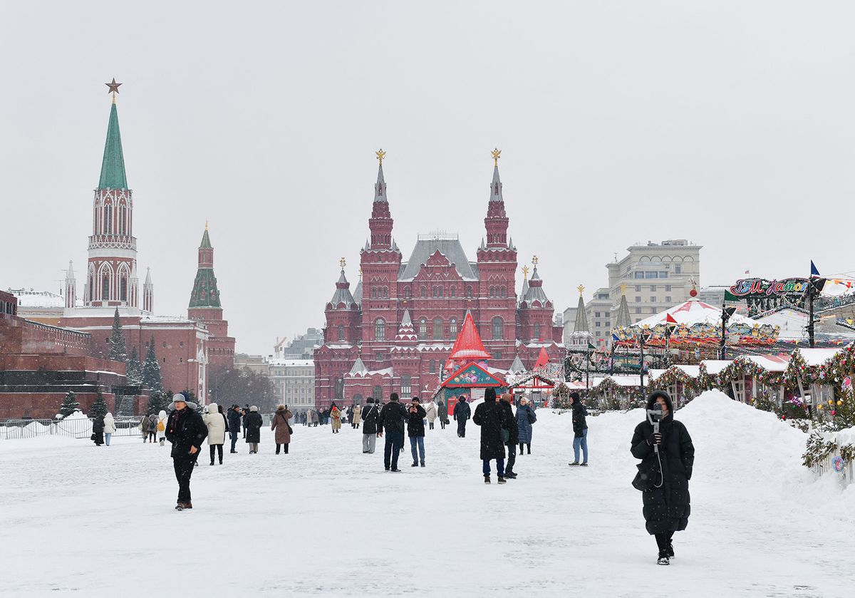 MOSCOW, RUSSIA - FEBRUARY 16: People walk at the Red Square during a snowy day as they continue their daily life on a cold weather in Moscow, Russia on February 16, 2024. Alexander Manzyuk / Anadolu (Photo by Alexander Manzyuk / ANADOLU / Anadolu via AFP)