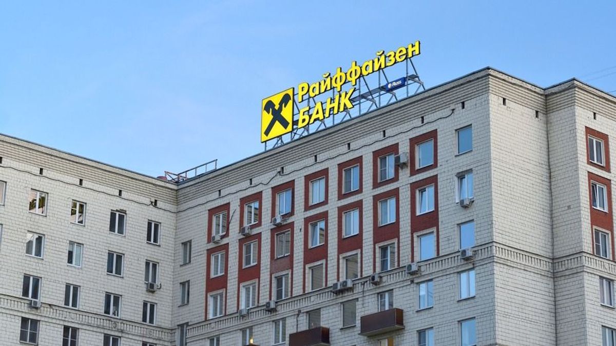 Az ukrán feketelistán maradhat a Raiffeisen