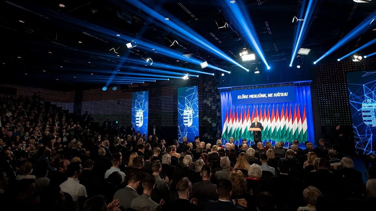 Az év beszéde: színpadon Orbán Viktor – a miniszterelnök kijelöli az irányt