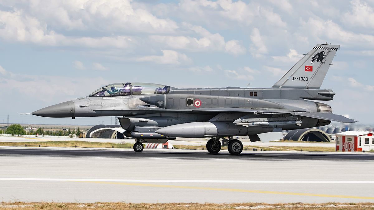 Itt a svéd NATO-csatlakozás ára: amerikai vadászrepülőkkel és a legmodernebb fegyverekkel bővül a török légierő