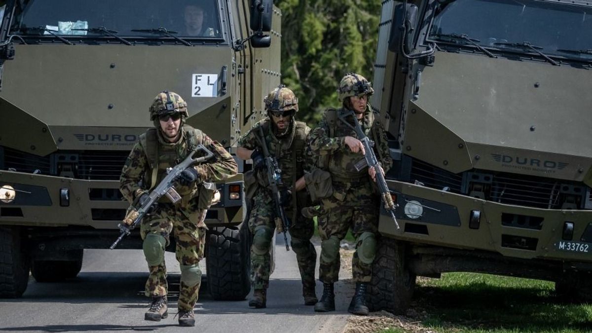 Svájc brutálisan megemeli védelmi költségeit – az indok a „gyenge hadsereg” erősítése