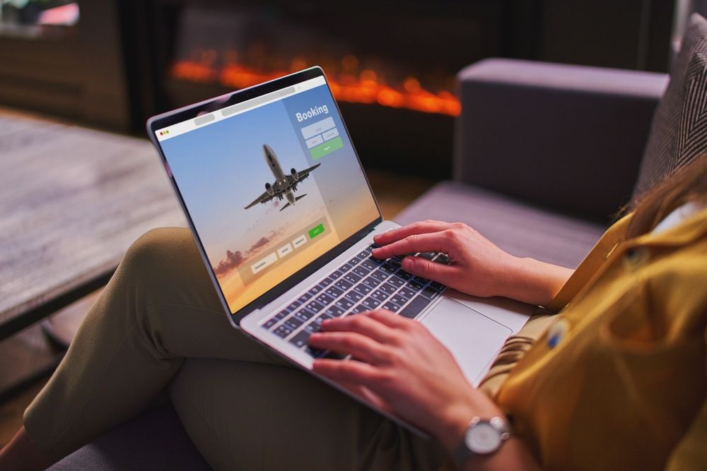 Online,Booking,Plane,Tickets,Using,Computer
VPN szállásfoglalás repülőjegy