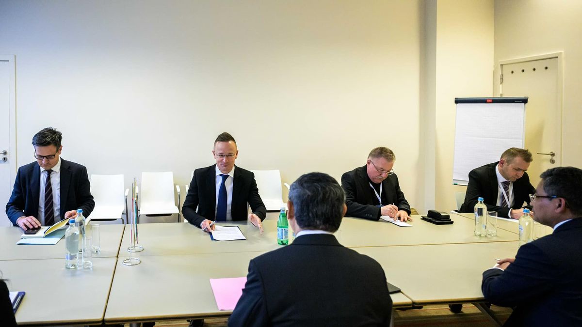 Szijjártó Péter kilenc ázsiai külügyminiszterrel tárgyalt Brüsszelben