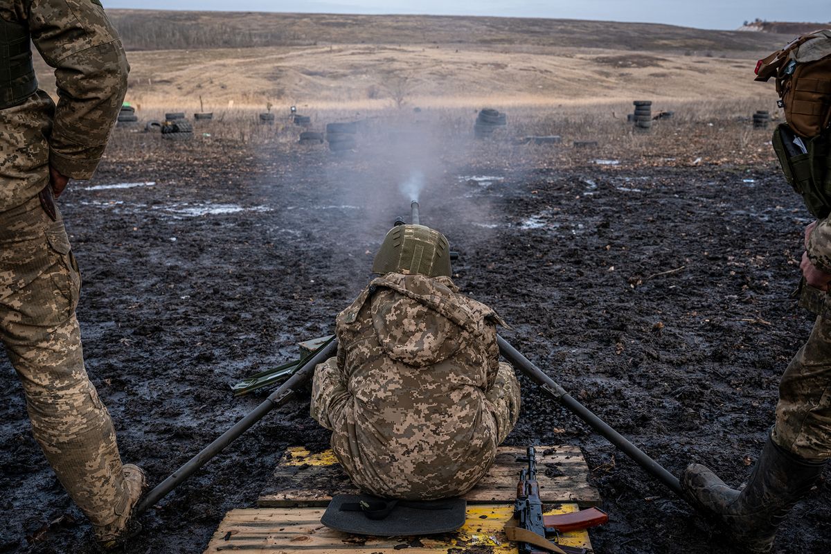 Military training of Ukrainian soldiers in Donetsk Oblast
orosz-ukrán háború, hadiállapot, mozgósítás