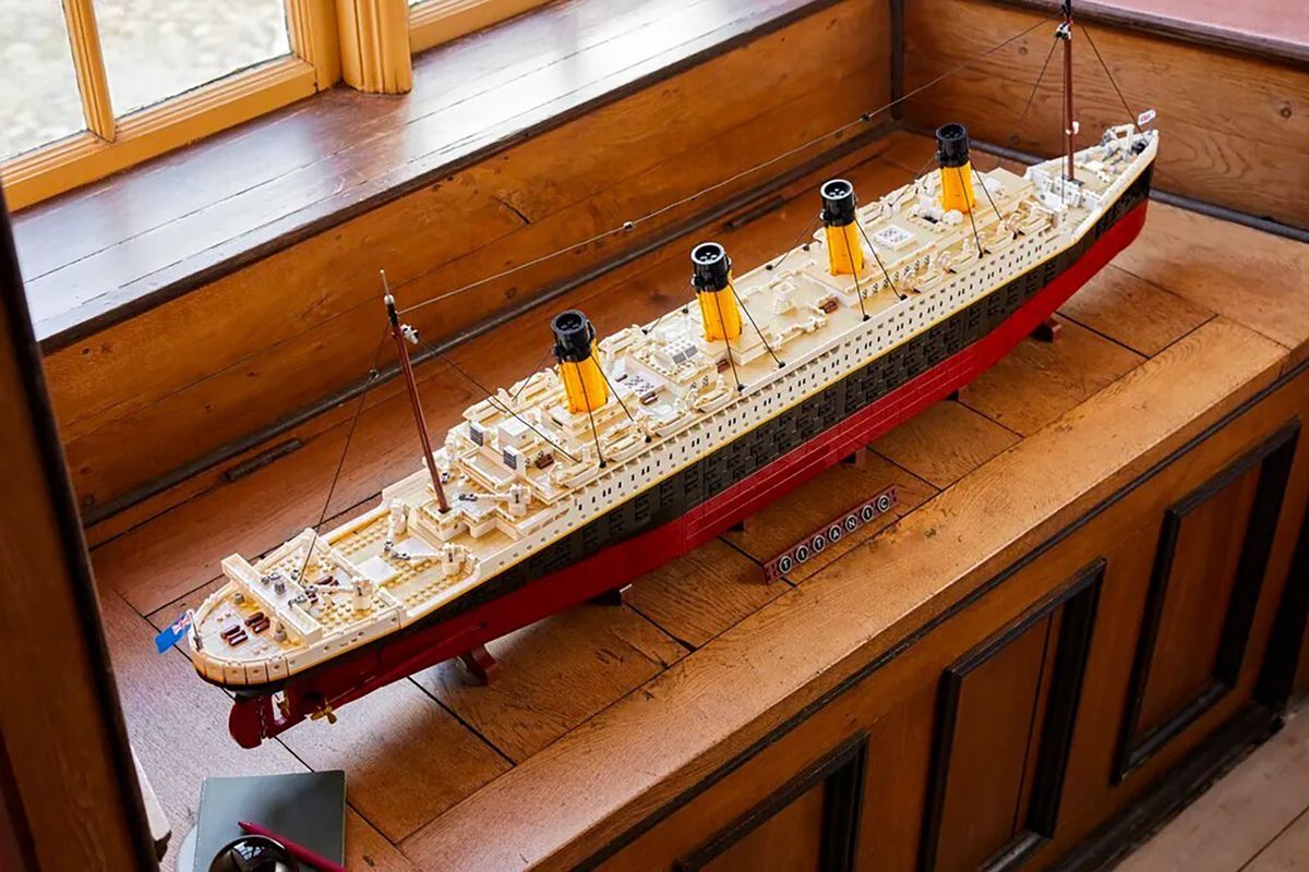 Lego dévoile une réplique du célèbre navire Titanic composé de 9090 pièces