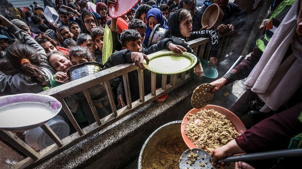 UNICEF: gyerekek tömegei halhatnak bele az éhezésbe Gázában