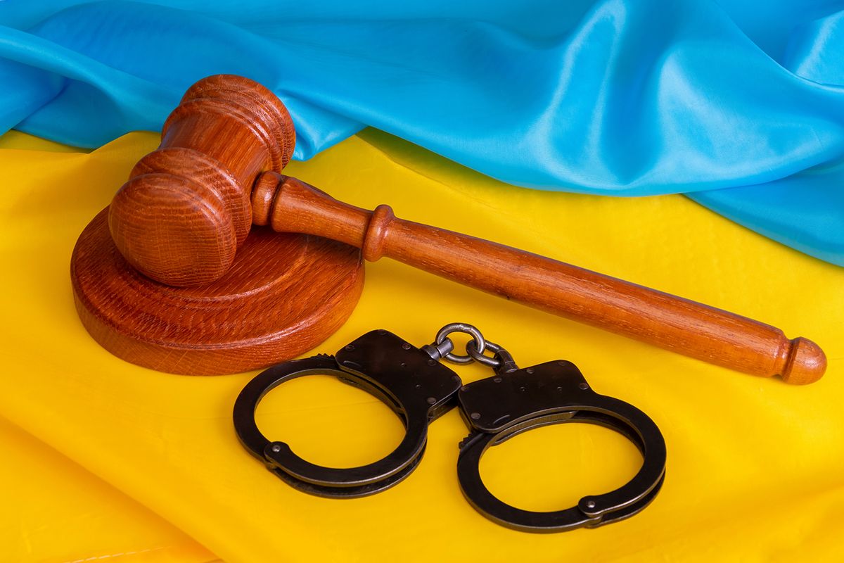 The,Wooden,Gavel,Of,The,Judge,Against,The,Background,Of
orosz-ukrán háború