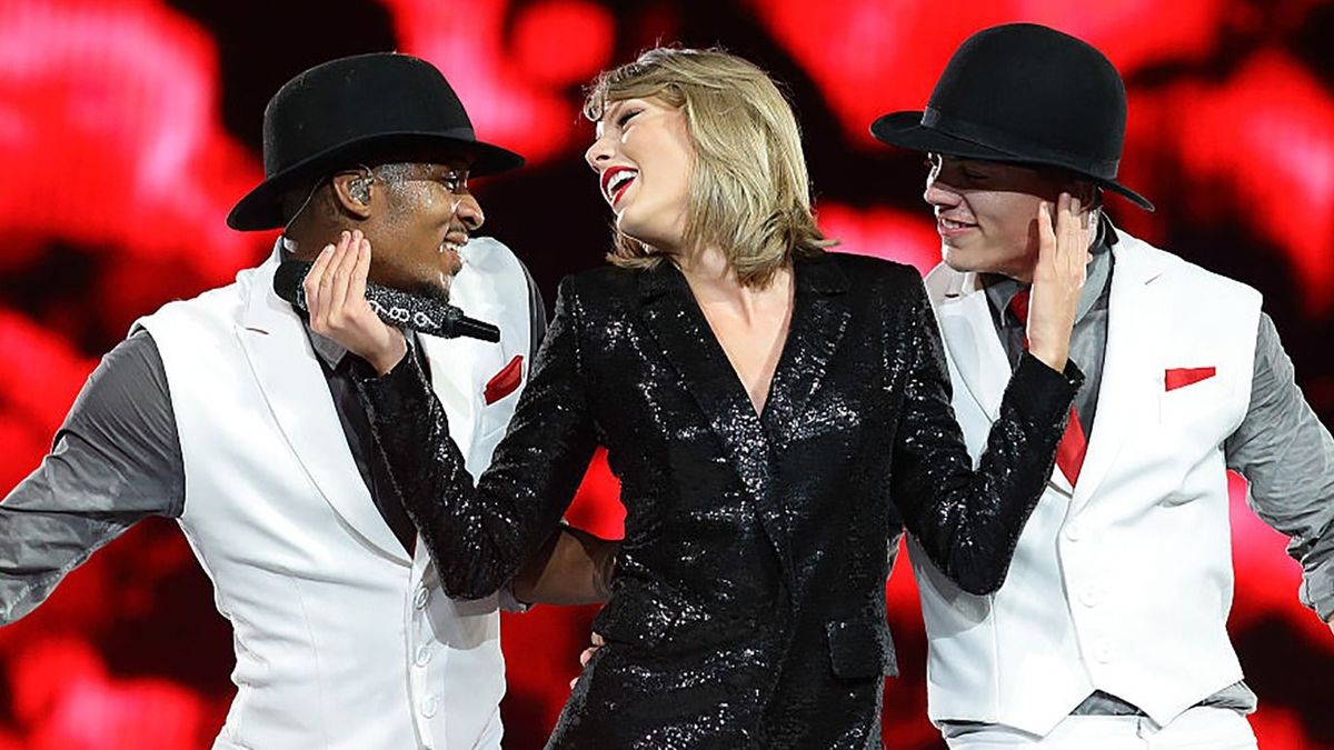 Taylor Swift koncertjeiért milliárdokat fizetett Szingapúr