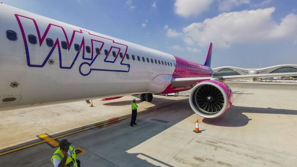 Bombafenyegetés miatt visszafordult a Wizz Air Barcelonába tartó gépe