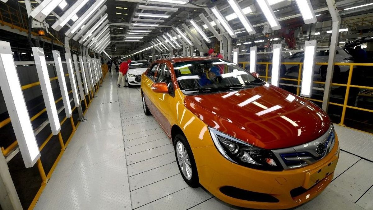 Luxusmodellekkel és részvényvisszavásárlással készül a BYD 2024-re