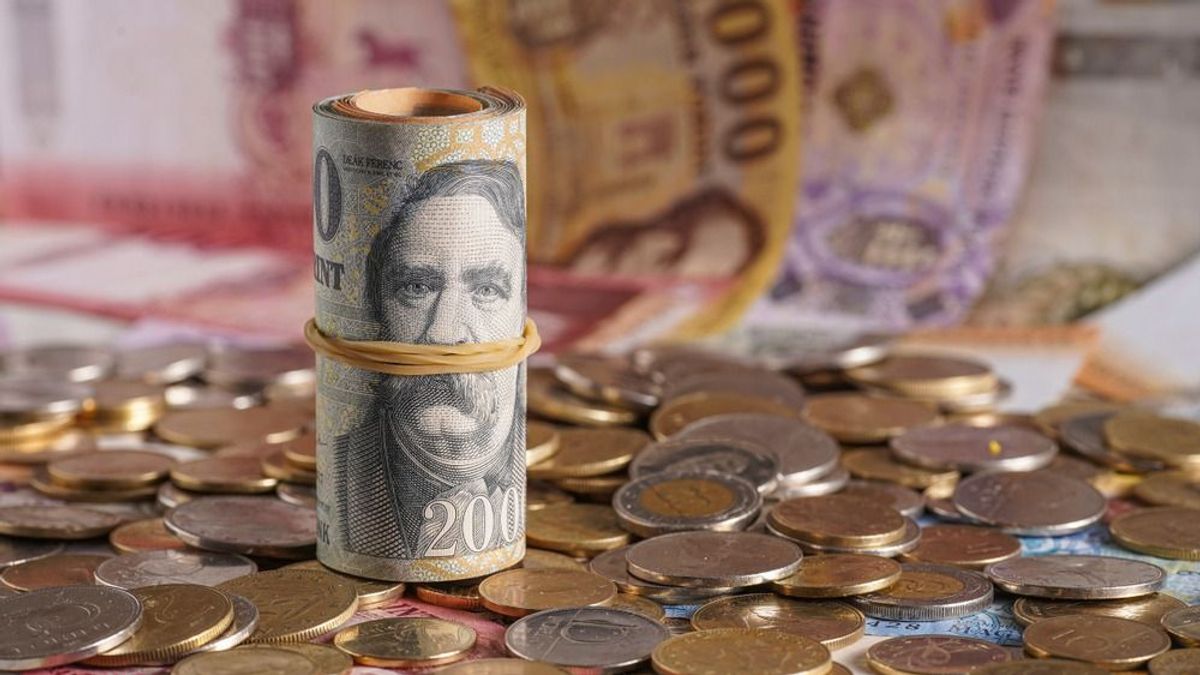 Oldalazás, majd gyengélkedés: nem indul jól a nap a forint piacán