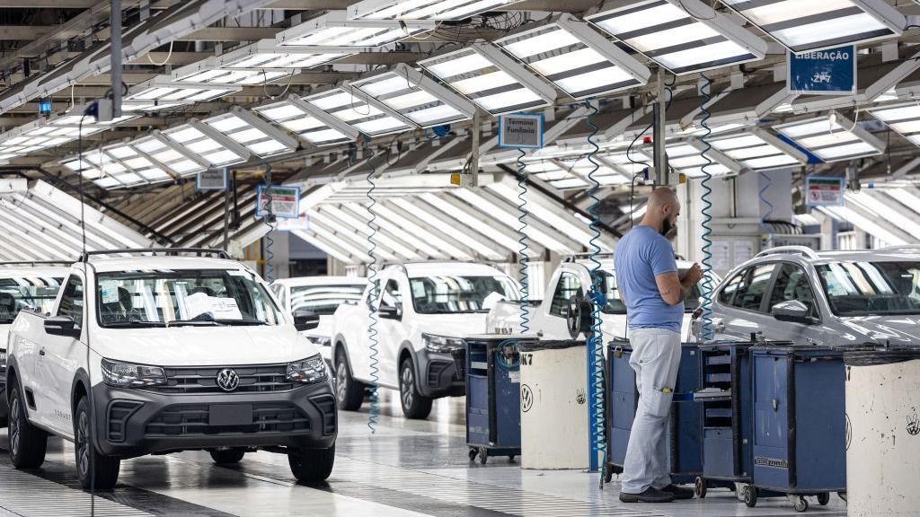 Volkswagen invests billions in Brazil02 February 2024, Brazil, Sao Paulo: A vehicle fitter works at the Volkswagen car factory in Sao Bernardo do Campo, Sao Paulo. Photo: Allison Sales/dpa (Photo by Allison Sales/picture alliance via Getty Images)