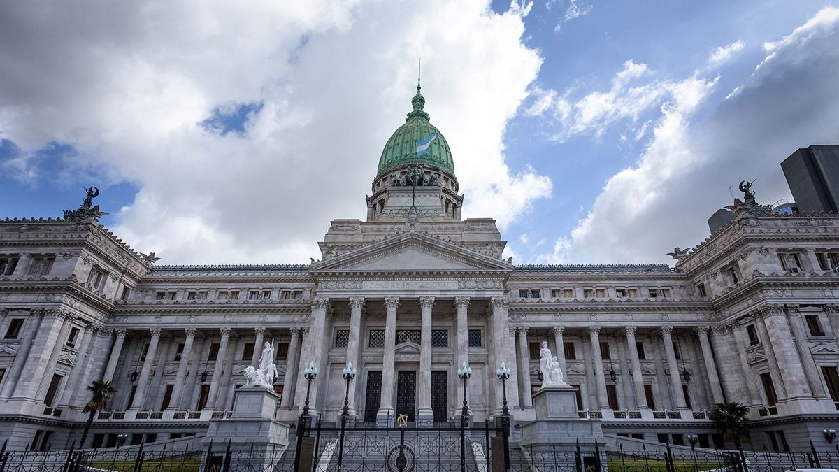 Durva pofont kapott az argentin elnök: elkaszálta a törvényhozás a reformcsomagot