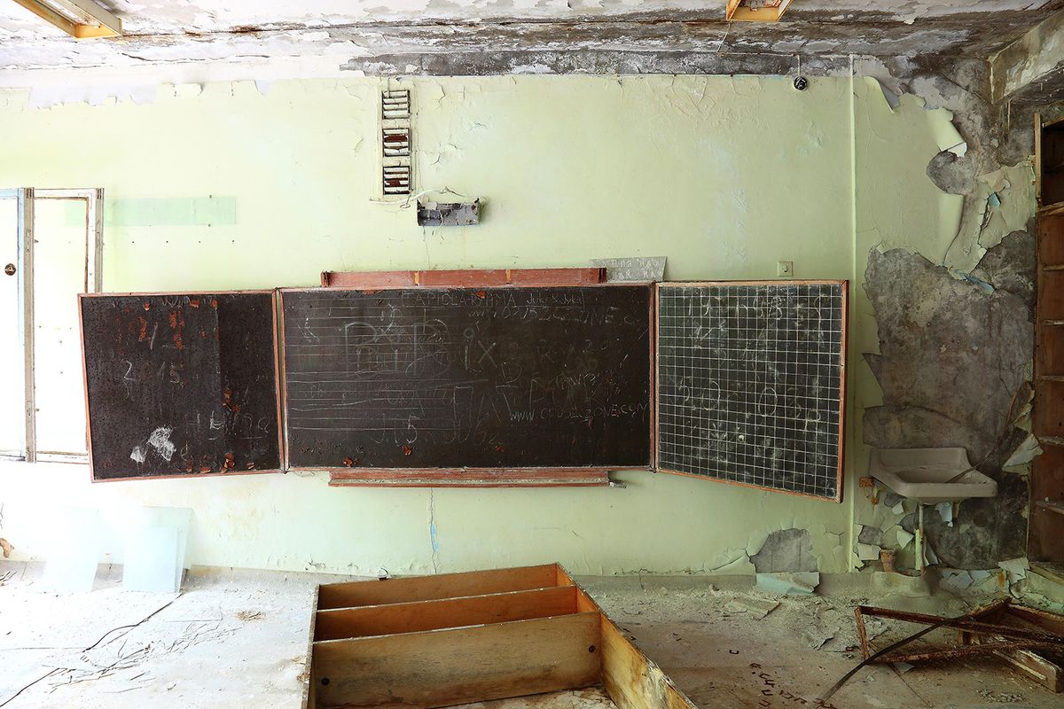 Lost place, exclusion zone, Pripyat, in the uninhabitable 30-kilometre zone around the Chernobyl power plant and the Pripyat workers' settlement, schoolroom, Ukraine