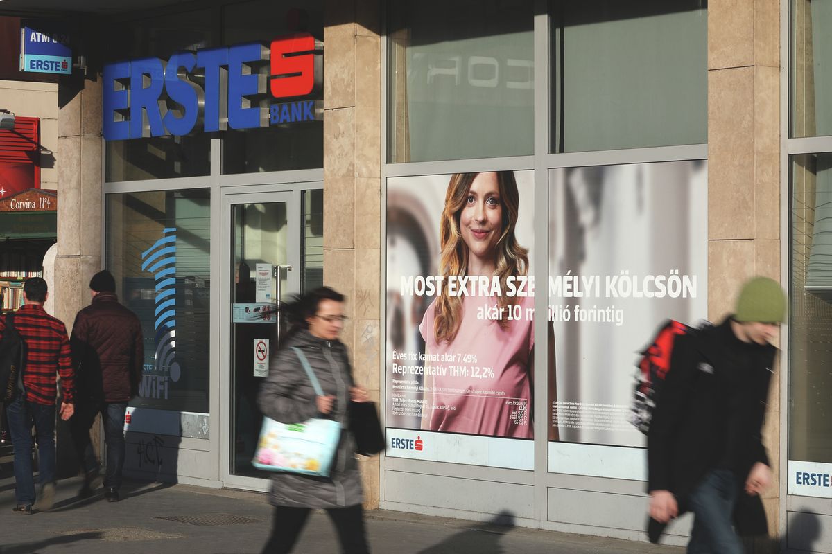 LUS_4453Erste Bank reklám. foto: Kallus György