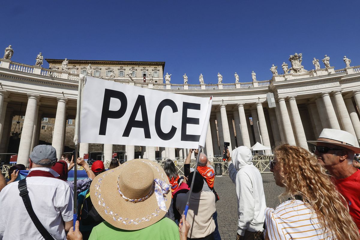 Pope Francis calls for peace in Israel and Palestine
Ferenc pápa azonnali tűzszünetre szólította fel a háborúzó Izraelt és a Hamászt. 