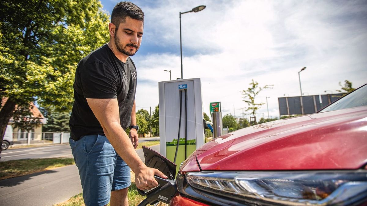 Féltékeny gyártók fékezik az e-mobilitás terjedését