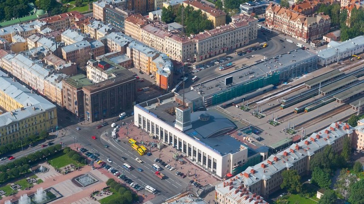 Tömegesen toloncolják ki a migránsokat az oroszok
