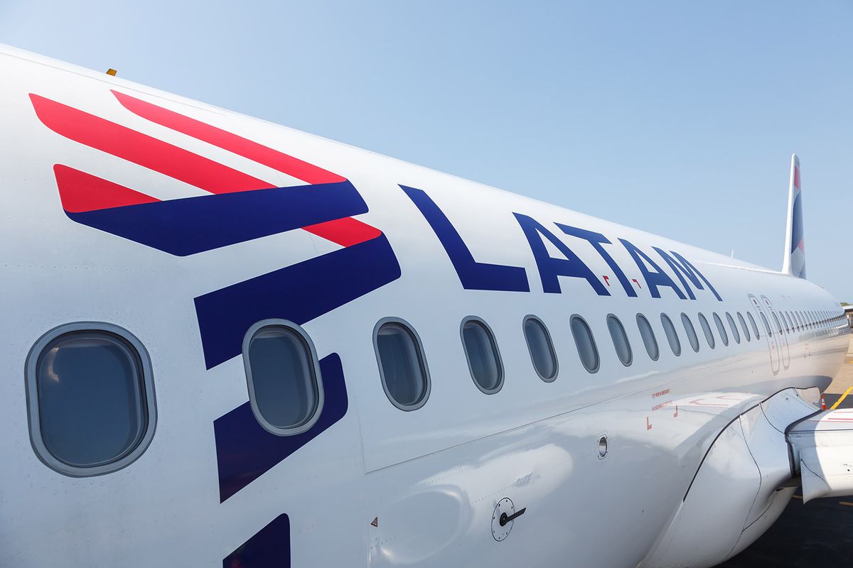 Cartagena,,Colombia,–,January,27,,2019:,Latam,Airbus,A320,Airplane