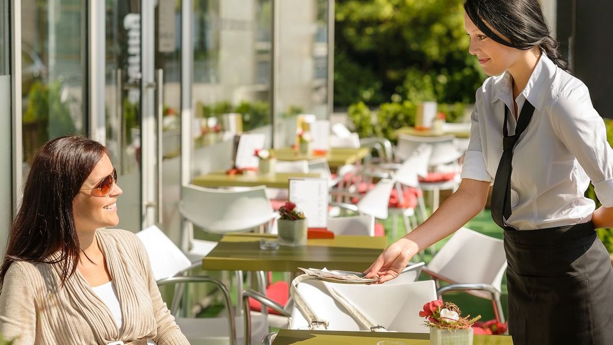 Borravaló-körkép: néhol sértés, máshol szinte kötelező