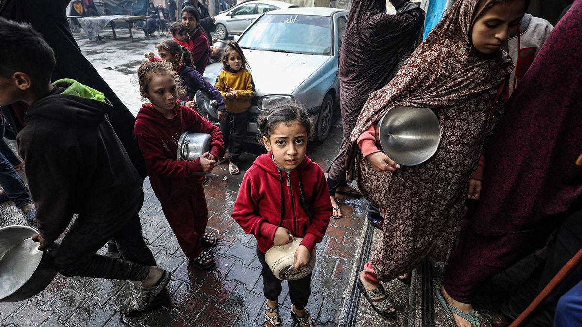 Már több mint két tucat gyermek halt éhen Gázában