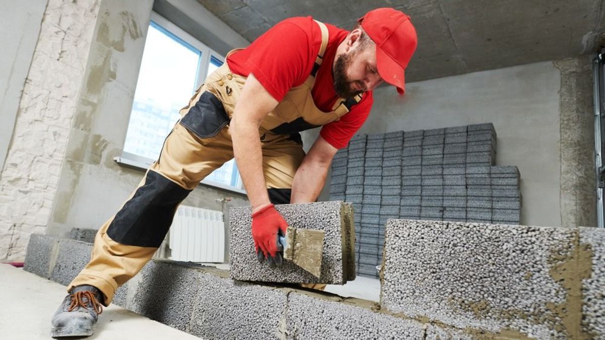 Kevés a munka, most ezért akar sok építőipari szakember árat emelni