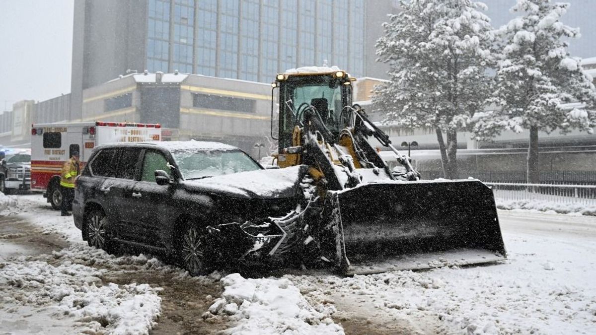 Megállt az élet a hóvihar miatt Kaliforniában és Nevadában