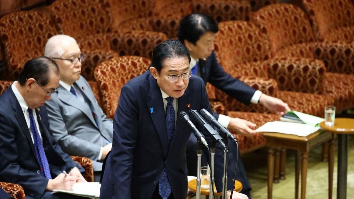 Nem indul újra csatába a japán kormányfő