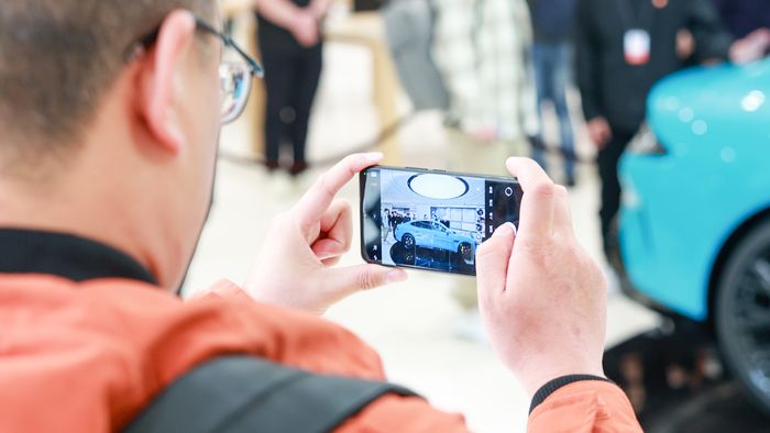 Xiaomi Electric Vehicle Flagship Store Opens In Beijing